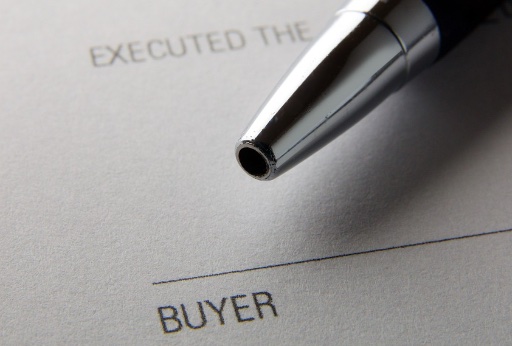 Für den Immobilienkauf als Paar können Sie zunächst eine GbR gründen.