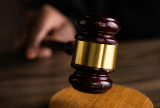 Beim Grundbuchamt des Amtsgerichts können sich auch mehrere Menschen als Eigentümer einer Immobilie eintragen lassen, zum Beispiel als Paar.