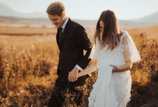 Immobilienkauf für Paare: Eheleute haben es oftmals leichter, einen Immobilienkredit zu erhalten.