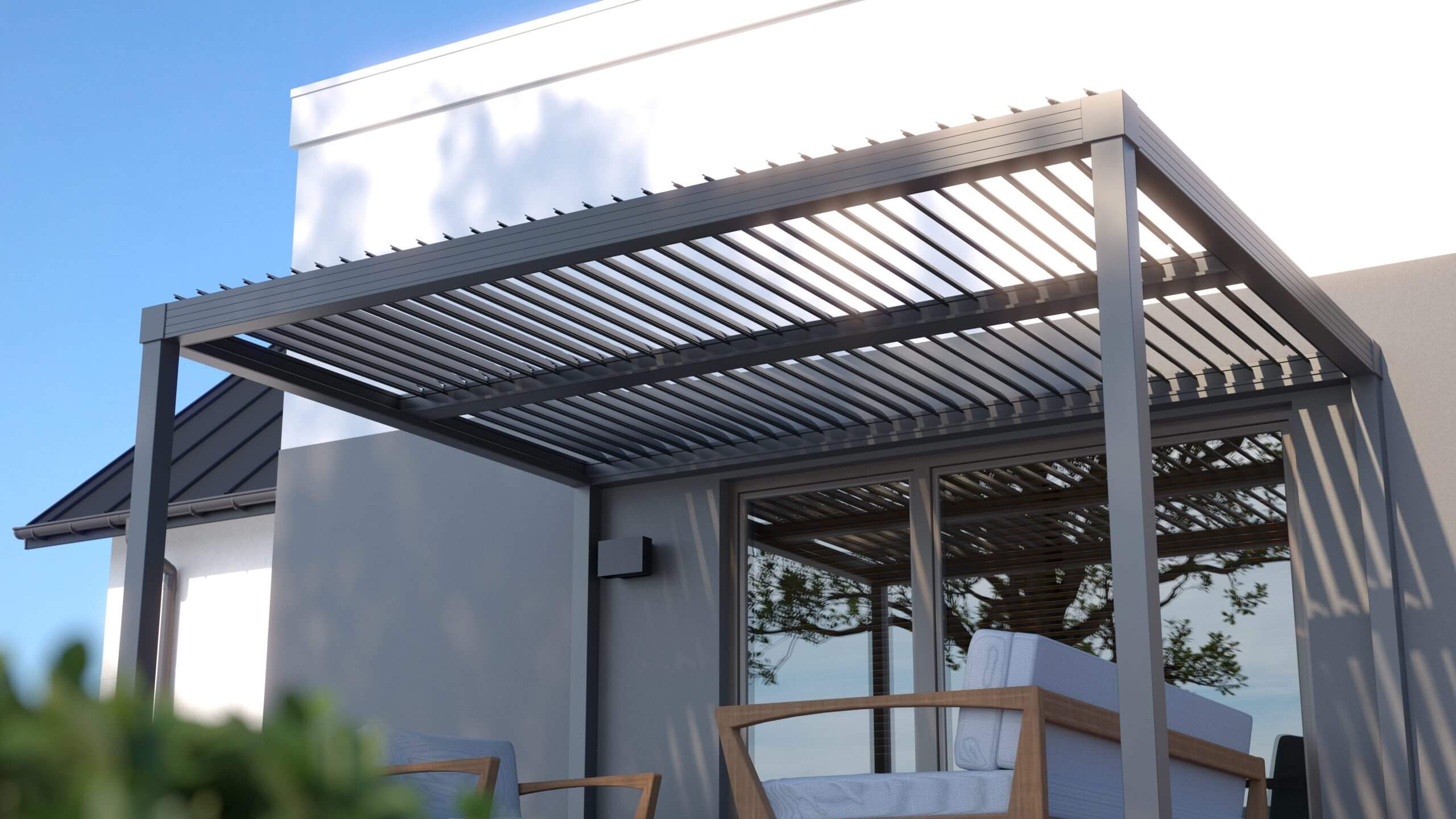 Sonnenschutz am Neubau: Markise und Pergola