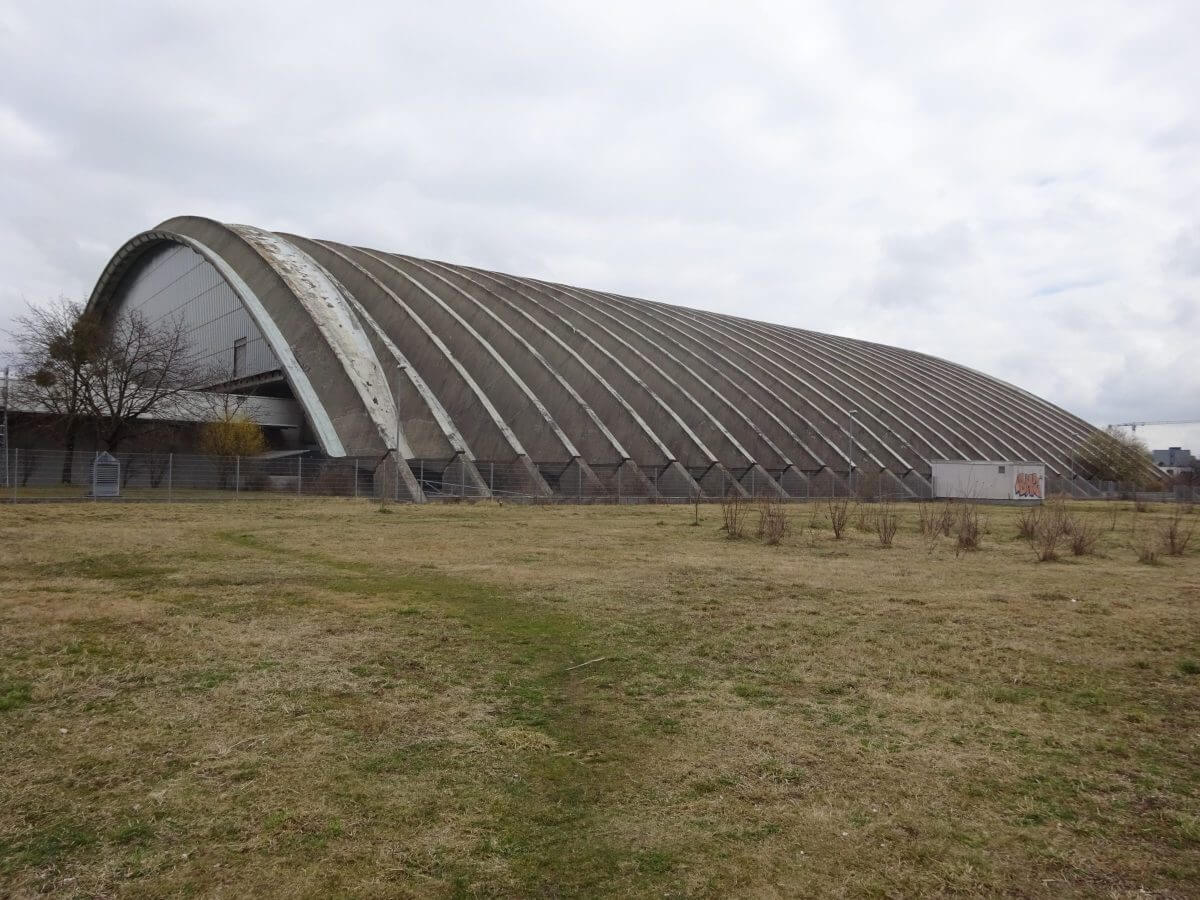 Die Paketposthalle, einst ein Logistikzentrum der Deutschen Post, bietet viel Raum für Kultur.