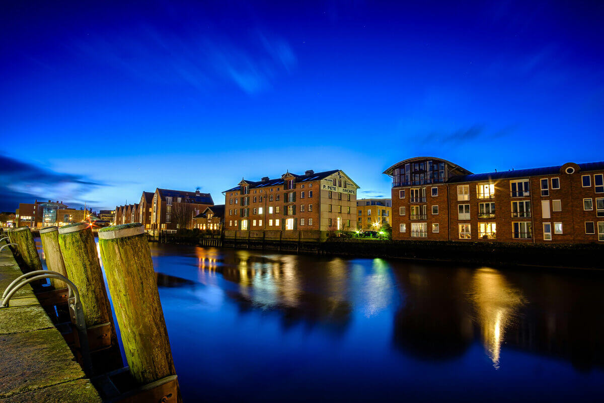 Husumer Uferpromenade bei Nacht